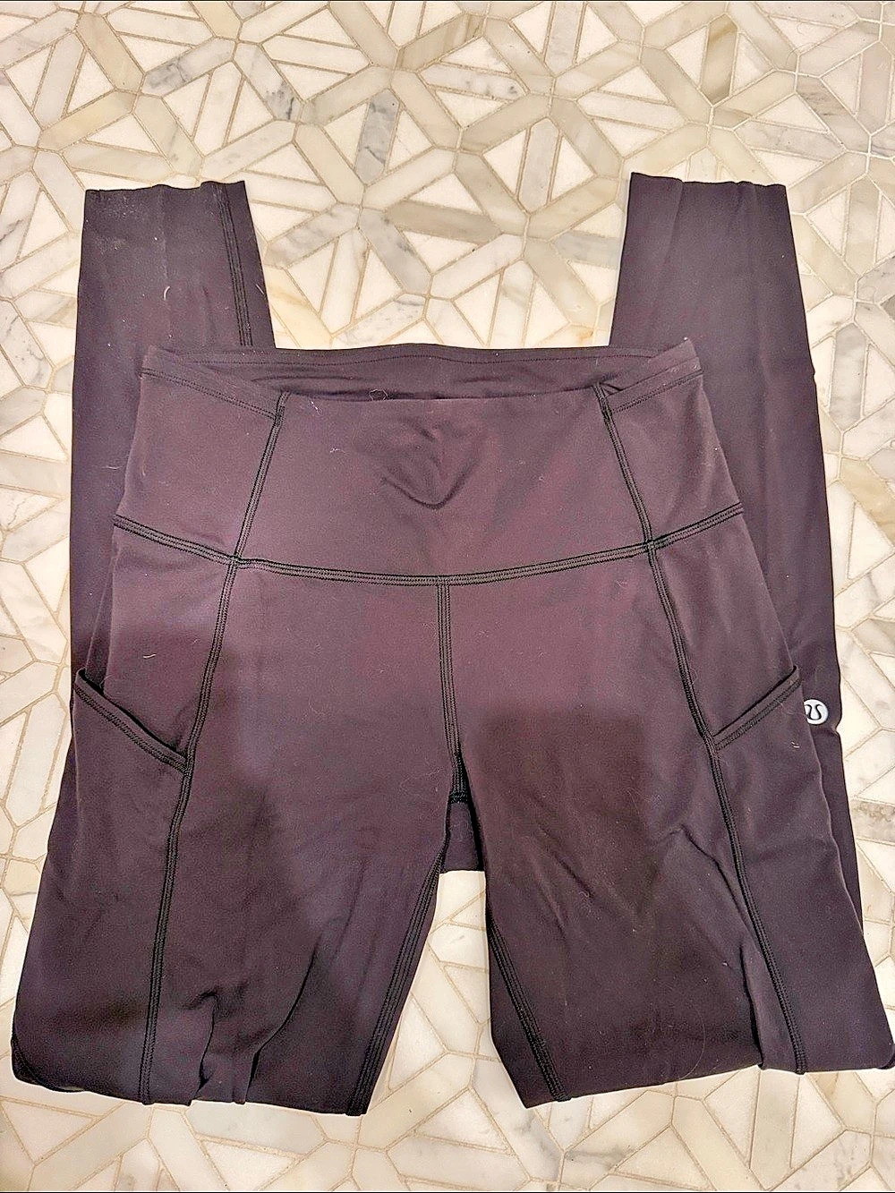 Lululemon Fast and Free High-Rise Tight Black Leggings size 6
